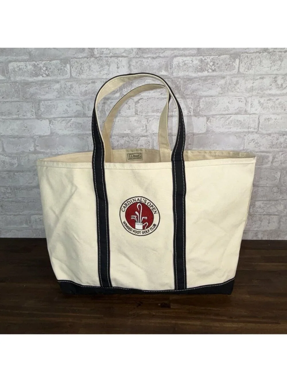 LL Bean Cardinal’s open Winged Foot Golf Club Canvas Boat And Tote Black Handles